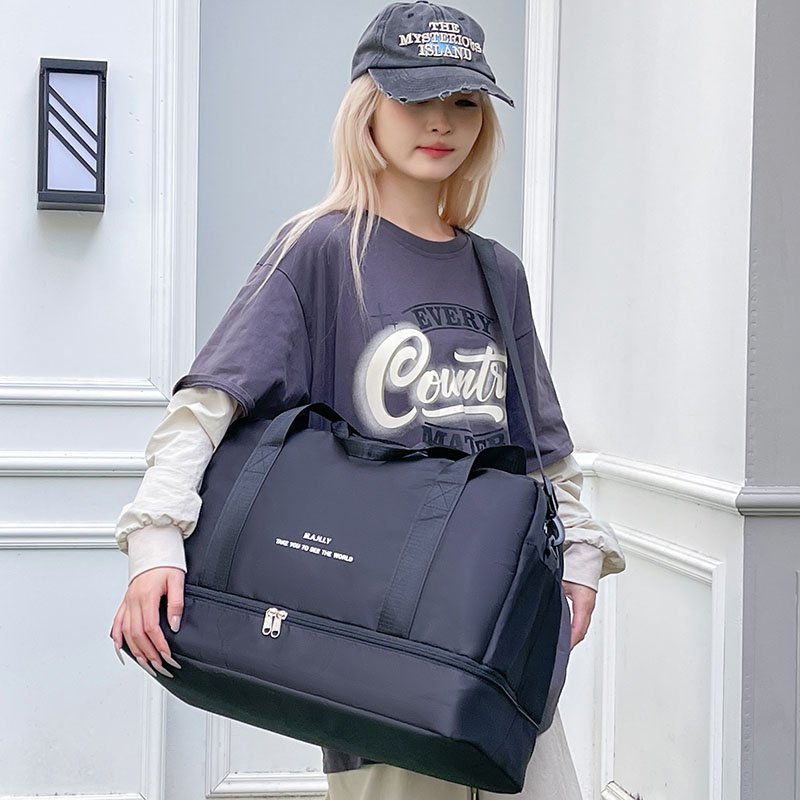 Large-Capacity Multi-Functional Travel Bag